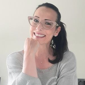 Meet your Posher, Caroline